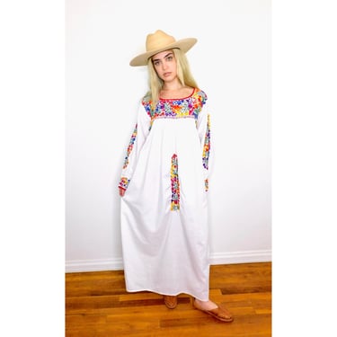 Oaxacan Dress // vintage sun Mexican hand embroidered floral 70s boho hippie cotton hippy white midi // O/S 