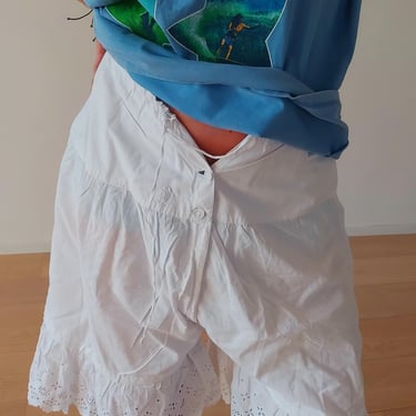 Vintage Antique French White Cotton Bloomers Bermuda Shorts | 1900s Edwardian Lingerie | White Cotton Eyelet Shorts | Vintage Beach Cover-Up 
