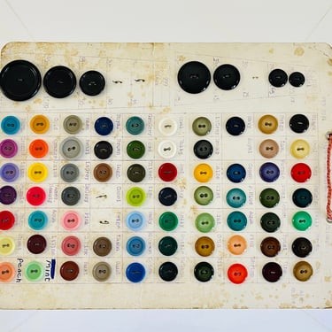 Vintage 1970s Retro Rainbow Plastic Art Button Sew Notions Sample Hang Color Chart Card LOT 