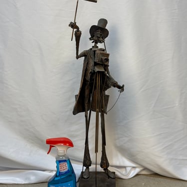 Photographer folk art sculpture by AG Cap