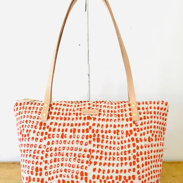 Erin Flett | Erin Medium Tote Bag | Earthy Orange Double Dot