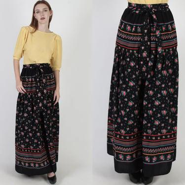 70s Western Heritage Skirt / Black Calico Floral High Waist / Full Length Maxi Skirt With Pockets 