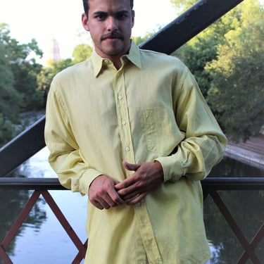 Vintage 1970s Linen Blend Shirt, M/L Men, Button Up, Yellow, Gray stitched pinstripes, Long Sleeve 