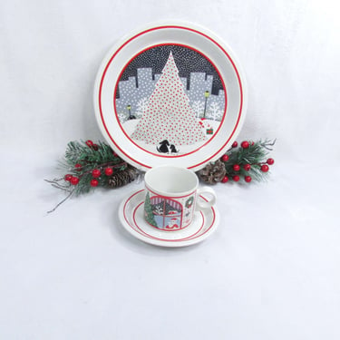 Twas the Night Before Christmas Dinner Plate, Coffee Cup & Saucer 3 pc Place Setting - Dogs - Christmas Tree NYC Bold 1980's Graphics 