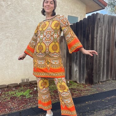 60s/70s yellow and orange trippy psychedelic kaleidoscope print matching dress/tunic and pants set 
