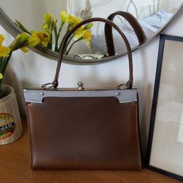 Mid Century Kelly Bag 1950s England Brown Patent Leather Handbag Lucite Accent Suede Interior 