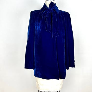 Vintage 30s Silk Blue Velvet Opera Jacket / 1940s Hot Pink Lining Clutch Style Coat Pin Up Pinup 1930s 40s VLV Boudoir Robe Small Medium 