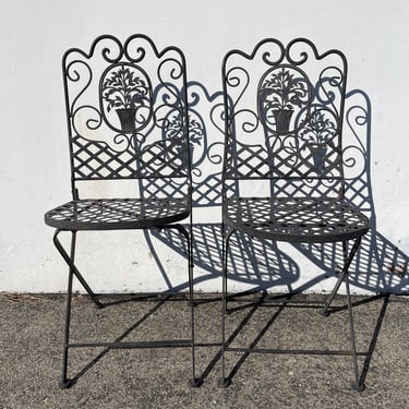Gorgeous Pair of Vintage Metal Chairs Garden Bistro Set Patio Set Iron Folding Outdoor Balcony Furniture Shabby Chic Country French 