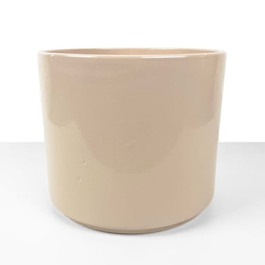Gainey Ceramics AC9 Beige Planter 