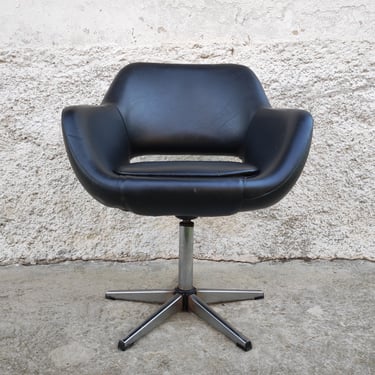 Mid Century Swivel Easy Chair / Vintage Home Office Easy Chair / Egg Chair / Faux Leather / Black Faux Leather Chair/ Stol Kamnik / 70s 