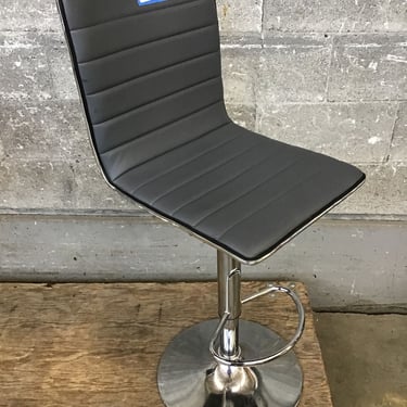 Upholstered Swivel Stool (Seattle)