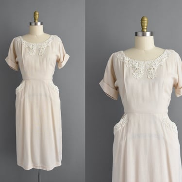 vintage 1950s dress | Beautiful Beige Linen Cotton Floral Dress | Large | 50s dress 