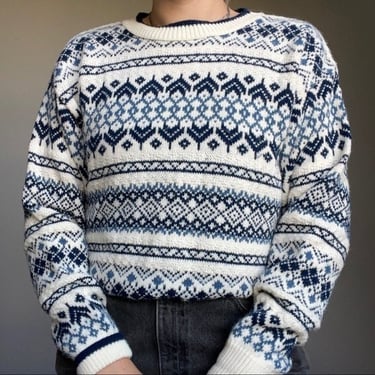 Vintage 80s Blue and White Alpine Striped Nordic Style Oversized Ski Crewneck Sweater 