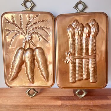Pair of Vintage Copper Jelly Molds. Pair of Tin Lined Vegetable Copper Mold. French Country Kitchen Wall Decor. 