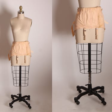 Early 1940s Light Pink Lace Up Back Attached Garter Straps Corset Waist Cincher by Isle Foundations -S 