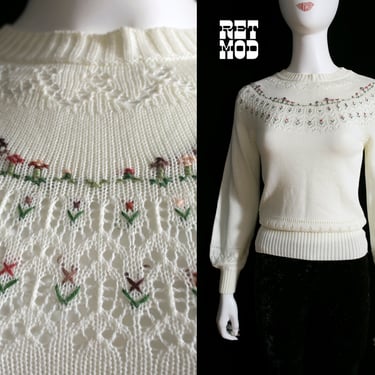 Sweet Vintage 70s 80s White Pullover Sweater with Floral Embroidery 