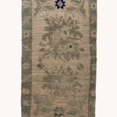 Vintage Turkish Mini Rug No. 710 | 1'6 x 3'4