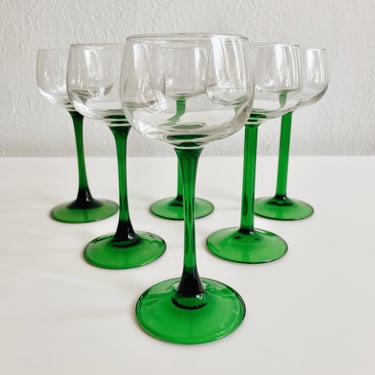 Vintage Luminarc Green Stemmed Wine Glasses
