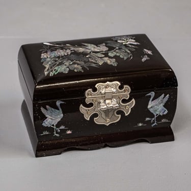 Black Lacquer Music Jewelry Box