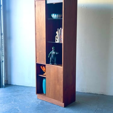Designed by Merton Gershun for Dillingham Esprit Mid Century Display Cabinet 