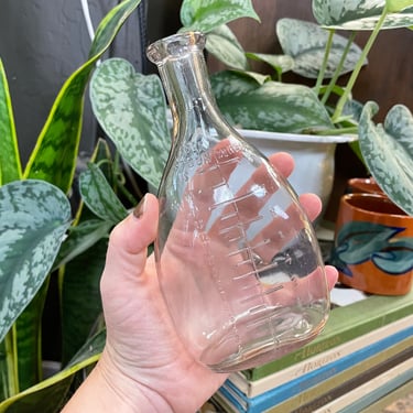 Late 1800s 8oz Clear Antique Glass Nursing Bottle with Measurements 