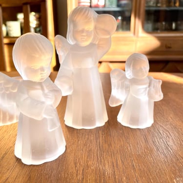 Set of 3 Vintage Royal Gallery Frosted Crystal Caroling Angel Taper Candle Stick Holders, Candleholder 
