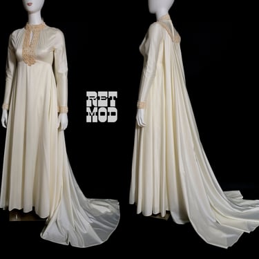 Slinky Vintage 70s Off-White Boho Babe Wedding Gown with Train 