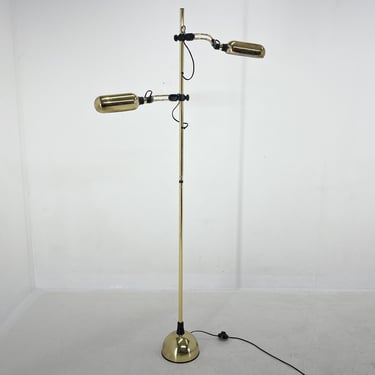 1980's Italian Adjustable Floor Lamp / Gold Colour / Adjustable Hight and Direction of Lights 