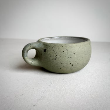 MADE TO ORDER Round Mug Aged Green 11-12oz,  ceramic, pottery, handmade, coffee, cafe, cappuccino, potterymug, cappa latte tea mocha cocoa 