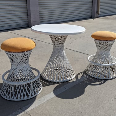 Vintage Spun Fiberglass Bistro Set | Russell Woodard | Mid Century | MCM | Retro | 70s | Space Age | Mid Mod | Shipping Not* Included 