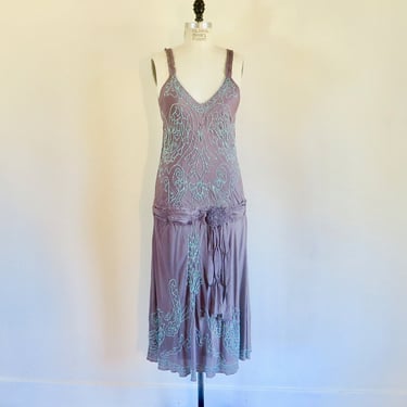 1920's Style Lavender Mauve Silk Crepe Beaded Bias Cut Midi French Dress Hip Sash Great Gatsby Art Deco Medium 42 FR Stella Forest 