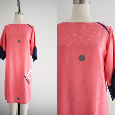 1980s Coral and Navy Kimono Sleeve Dress 