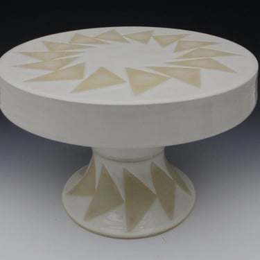 Cake Plate - Warm White on Gold Triangles 