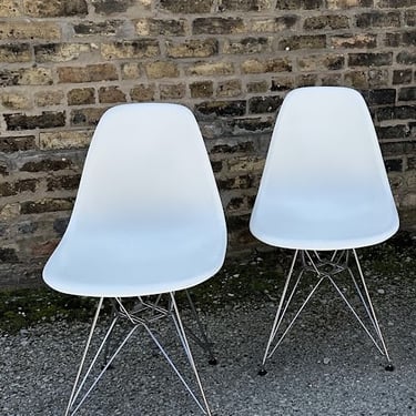 Eames Molded Plastic Side Chair with Chrome Base, a pair