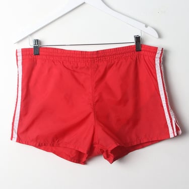 vintage RED & white 1970s 80s athletic striped GYM shorts -- size medium/large 