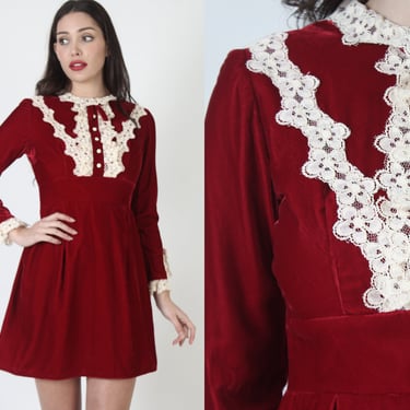 Holiday Party Red Burgundy Velvet Mini Dress, Christmas Style Tiered 70s Outfit, Vintage Tuxedo Lace Trim Boho Party Frock 