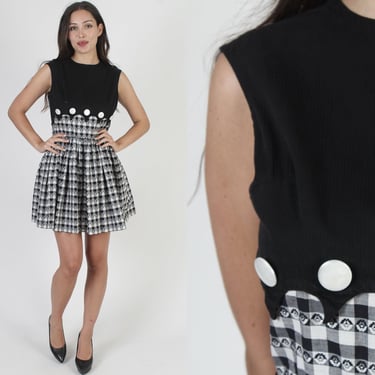 Retro 50s Gingham Print Rockabilly Dress, MCM Full Circle Skirt, Black And White House Party Outfit 