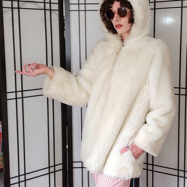 70s Shaggy White Jacket Faux Fur w/Hood Outerwear White Stag 