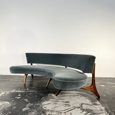 Vladimir Kagan Floating Seat and Back Sofa in Mohair