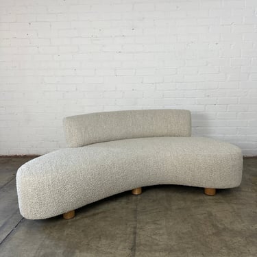 Crest sofa in Boucle 