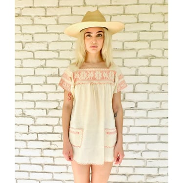 Mexican Hand Embroidered Blouse // vintage cotton boho hippie Mexican dress hippy tunic mini dress off white 70s 1970s 1970's 70's // S/M 