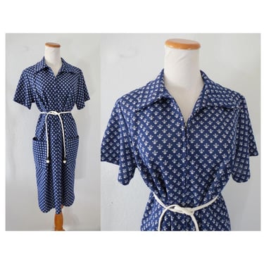 Vintage 60s Mod Shift Dress - Fleur de Lis Print - Short Sleeve Collared Dress with Pockets - Size XL 