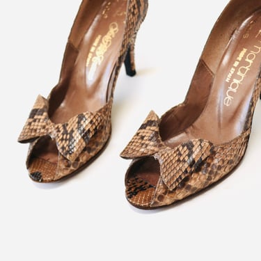 80s Vintage Tan Neutral High Heels Size 4 1/2 Peep Toe Snake Skin Python Leather heels Pumps Stuart Weitzman Saks Fifth Avenue Made in Spain 
