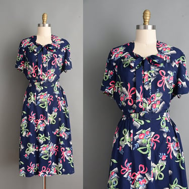 Vintage 1940s Dress | 1940s vintage rayon print dress | L-XL 