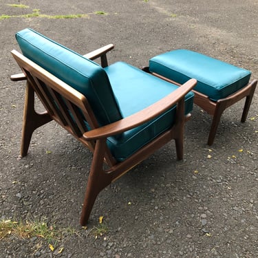 Mid Century Modern Style Lounge Chair with Ottoman / Accent Chair / Upholstered Chair / Danish Modern Chair / Statement Chair 