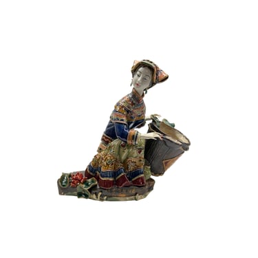 Chinese Porcelain Miao Tribal Dressing Basket Lady Figure ws4460E 