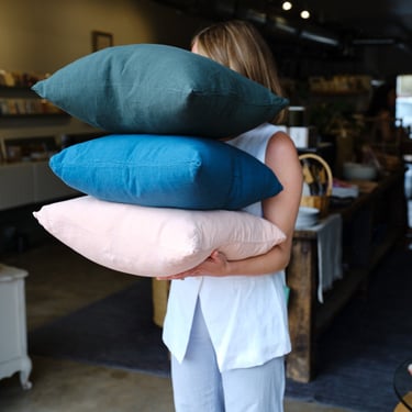 Classic Linen Pillow | Multiple Colors