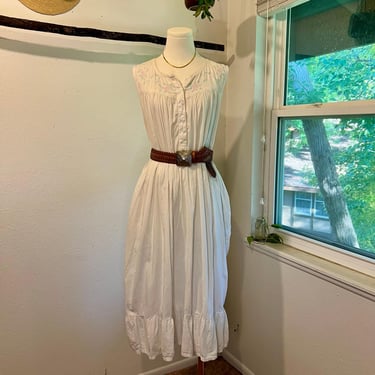 Vintage White Cotton Floral Embroidered Floral Night Gown Sleep Dress Size Large 
