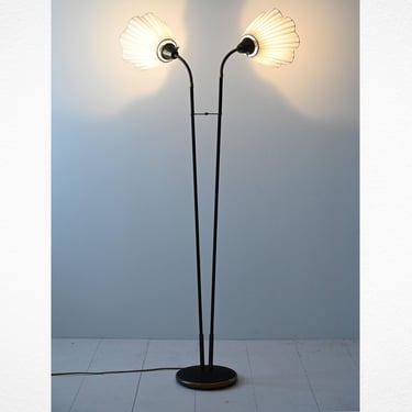 Vintage Floor Lamp with Two Pleated Shades – Elegant Metal Design 