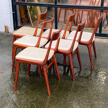 QUICK FLIP: Set of 6 Alfred Christensen Teak Boomerang Chairs in Gray Print